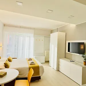 Leila's Forever - Apartament