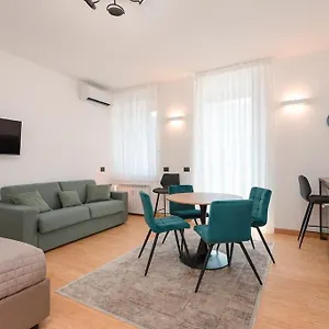16 Apartament